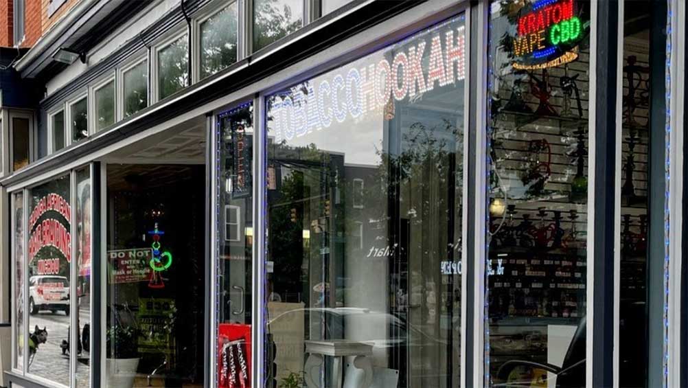 Η Βαλτιμόρη μεταβαίνει σε καταστήματα καπνιστών ζώνης, ορίζει ελάχιστη απόσταση από τα σχολεία